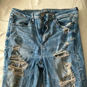 American eagle jeans size 12 rips & holy !!